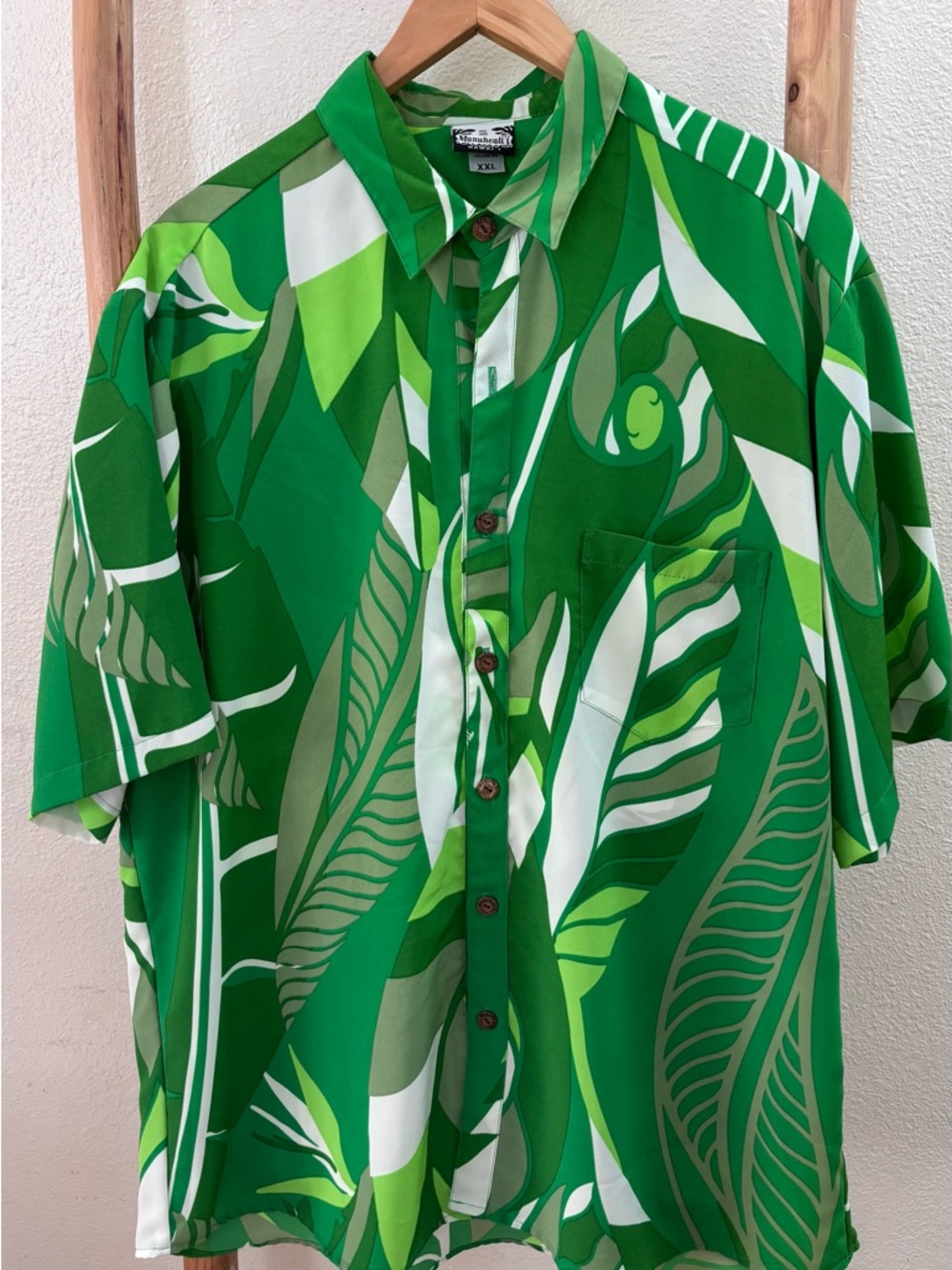 Manuhealii Button-Down Shirt